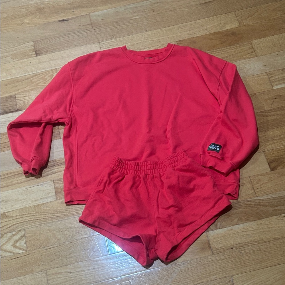 Daily Drills Red Sweatshirt and Shorts Set Size XS/S